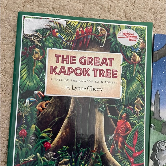 Children’s Kid Book Bundle Lot of 8 Easter Halloween - Picture 2 of 9